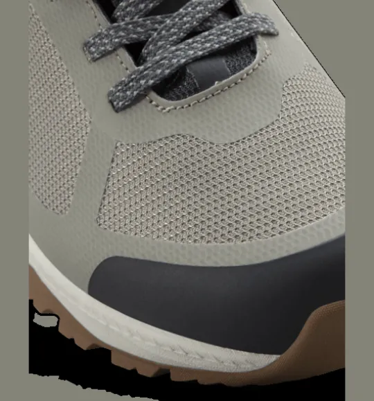 W Shields Outdoor Low